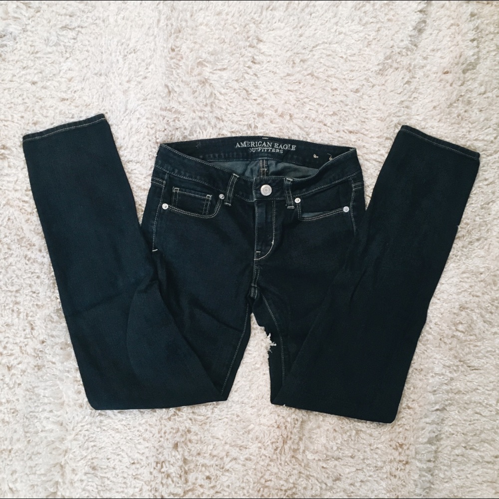 Dark wash American Eagle Outfitters skinny jeans